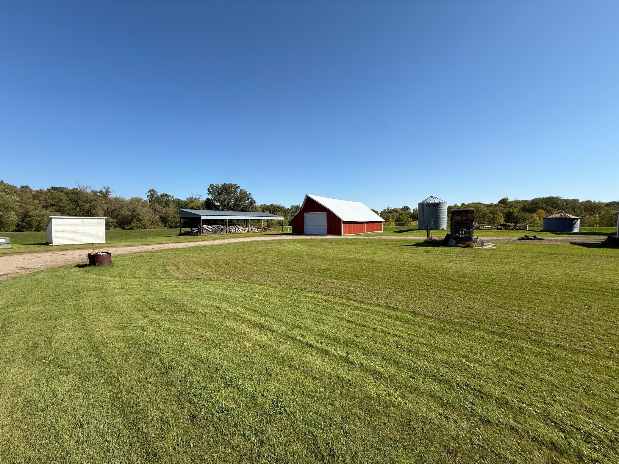 main property photo 21