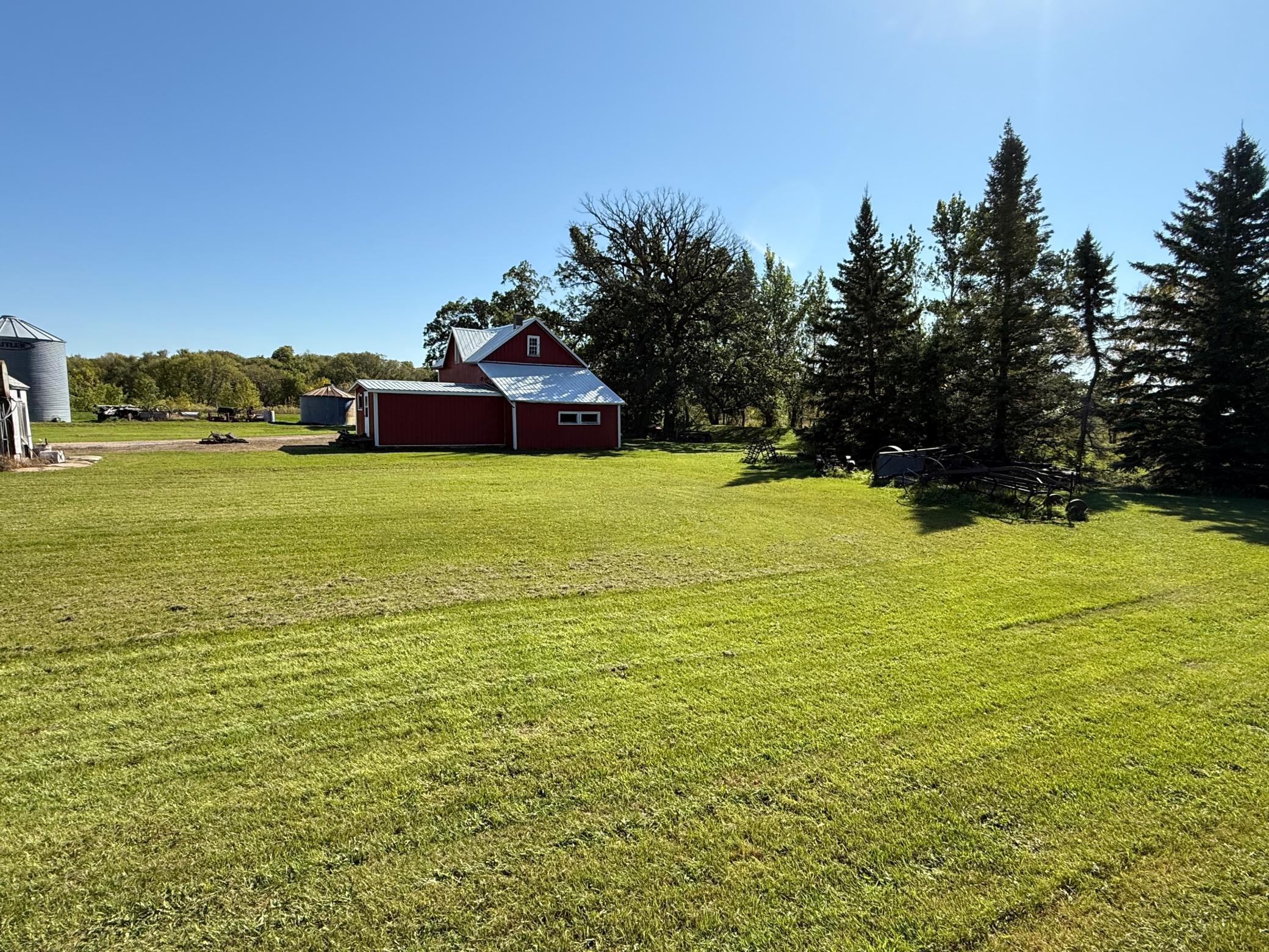 main property photo 22