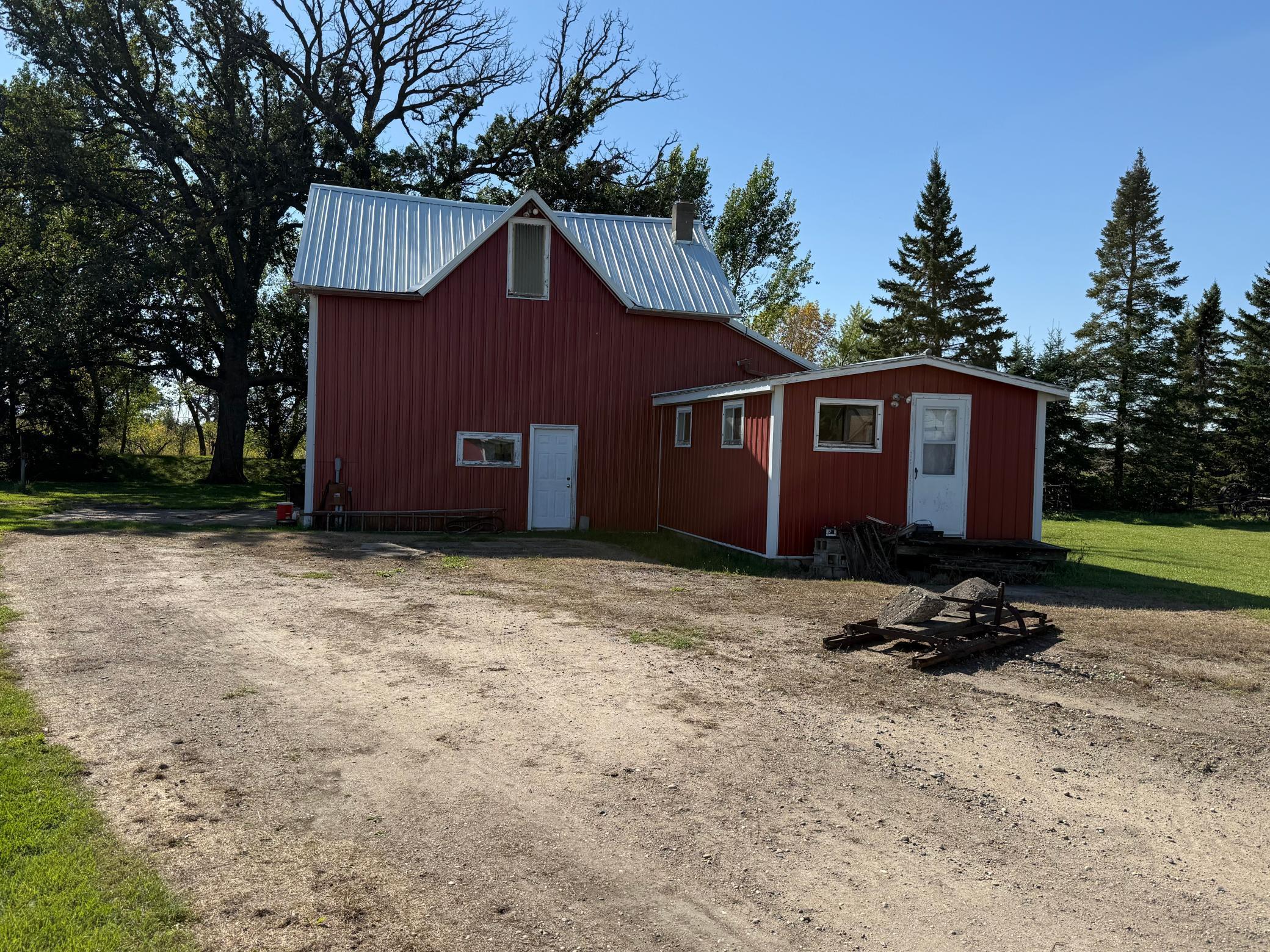 main property photo 26