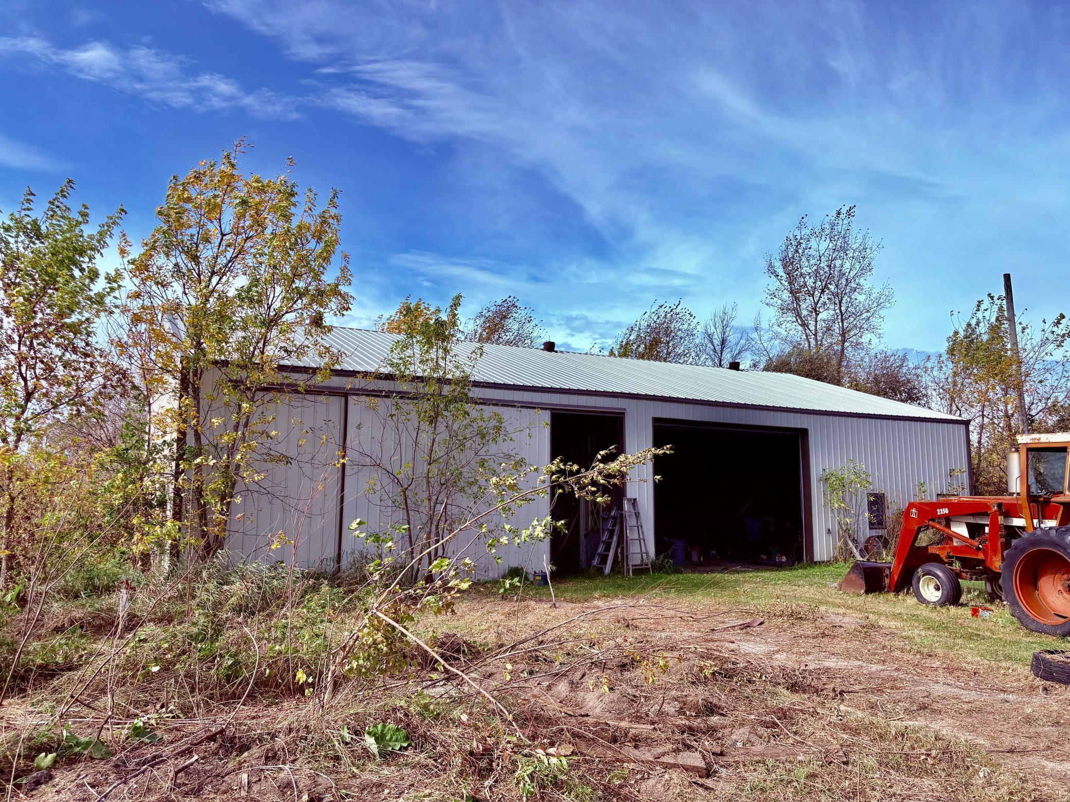 main property photo 39
