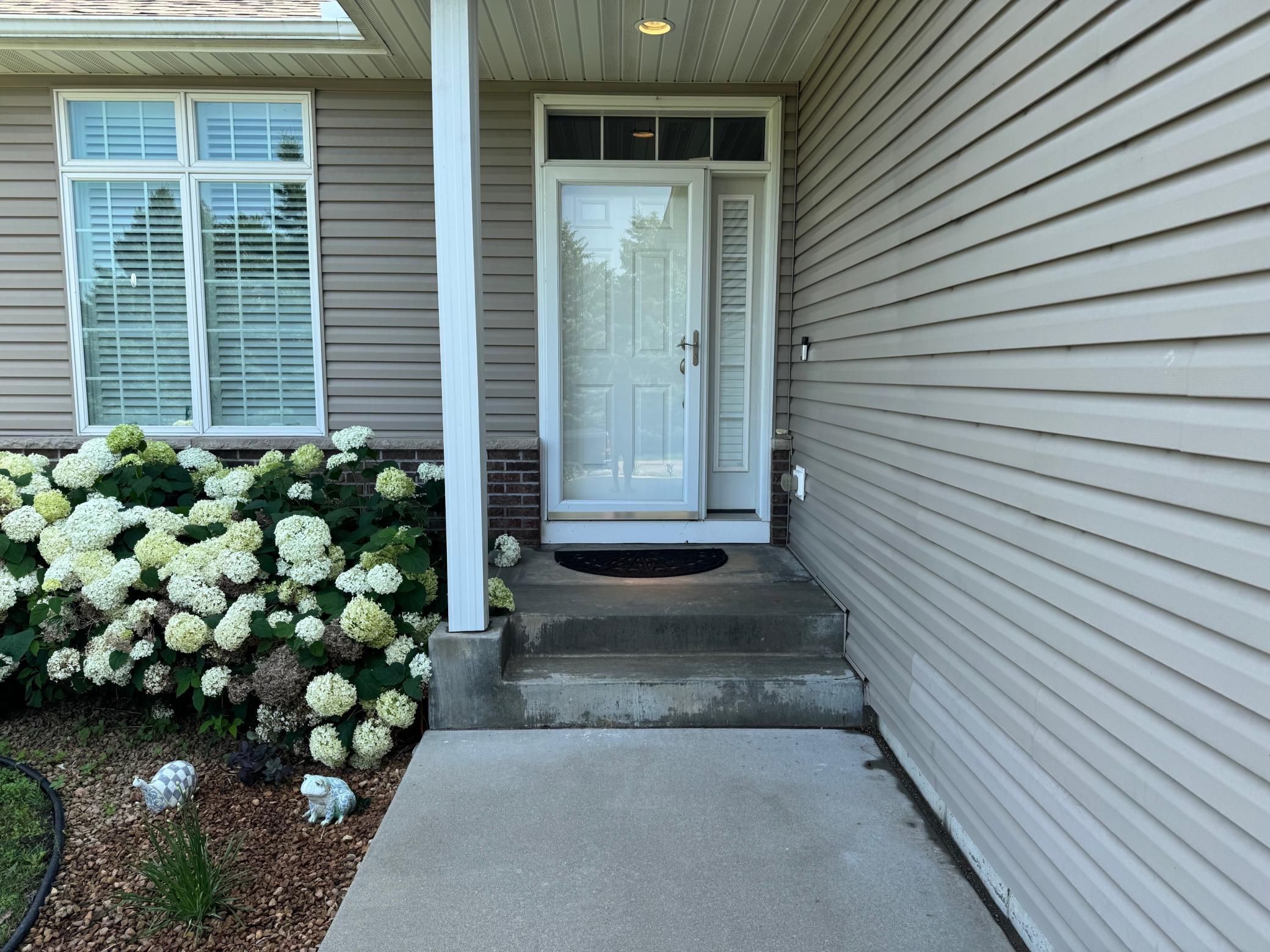 main property photo 17