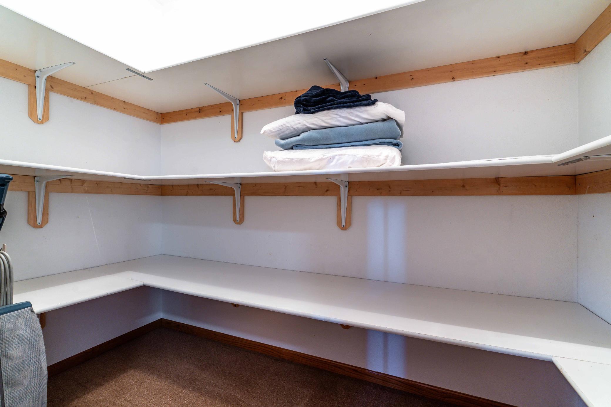 main property photo 78