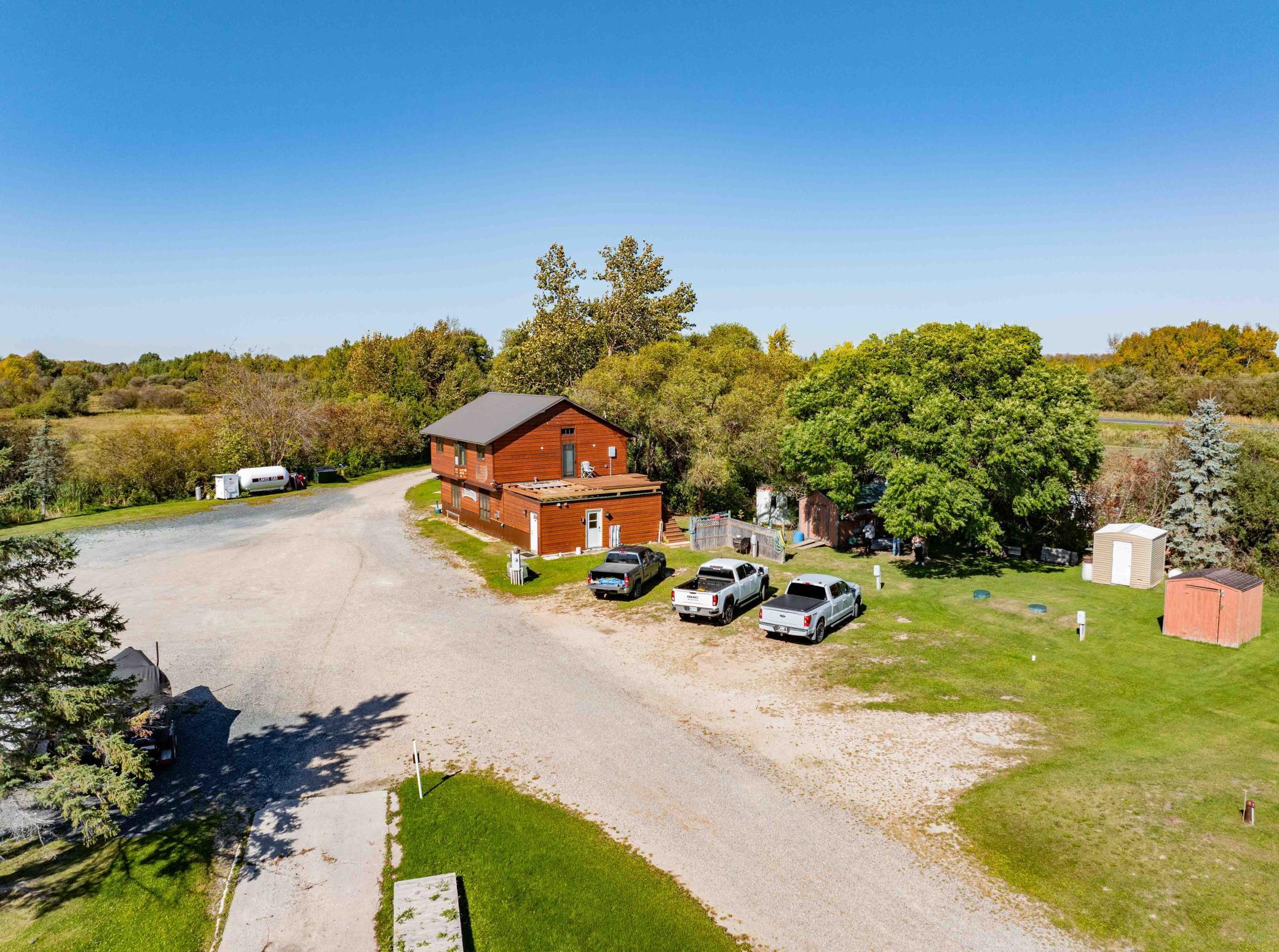 main property photo 7
