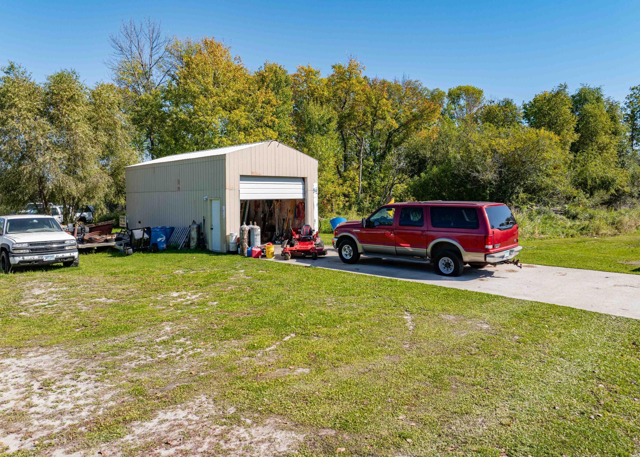 main property photo 76