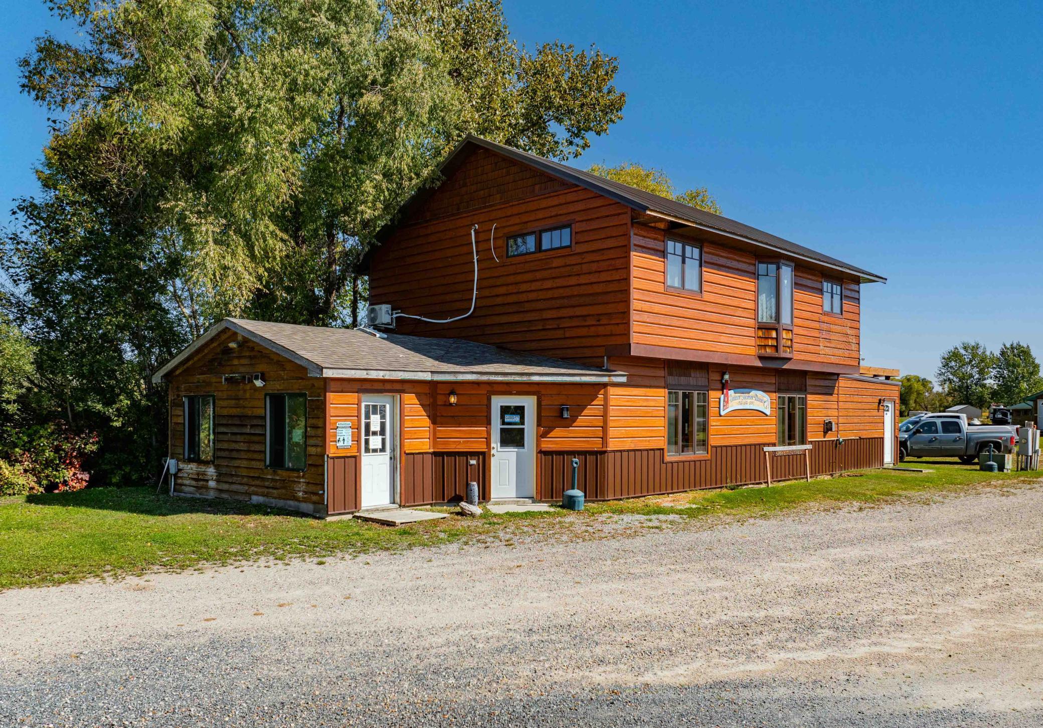 main property photo 8