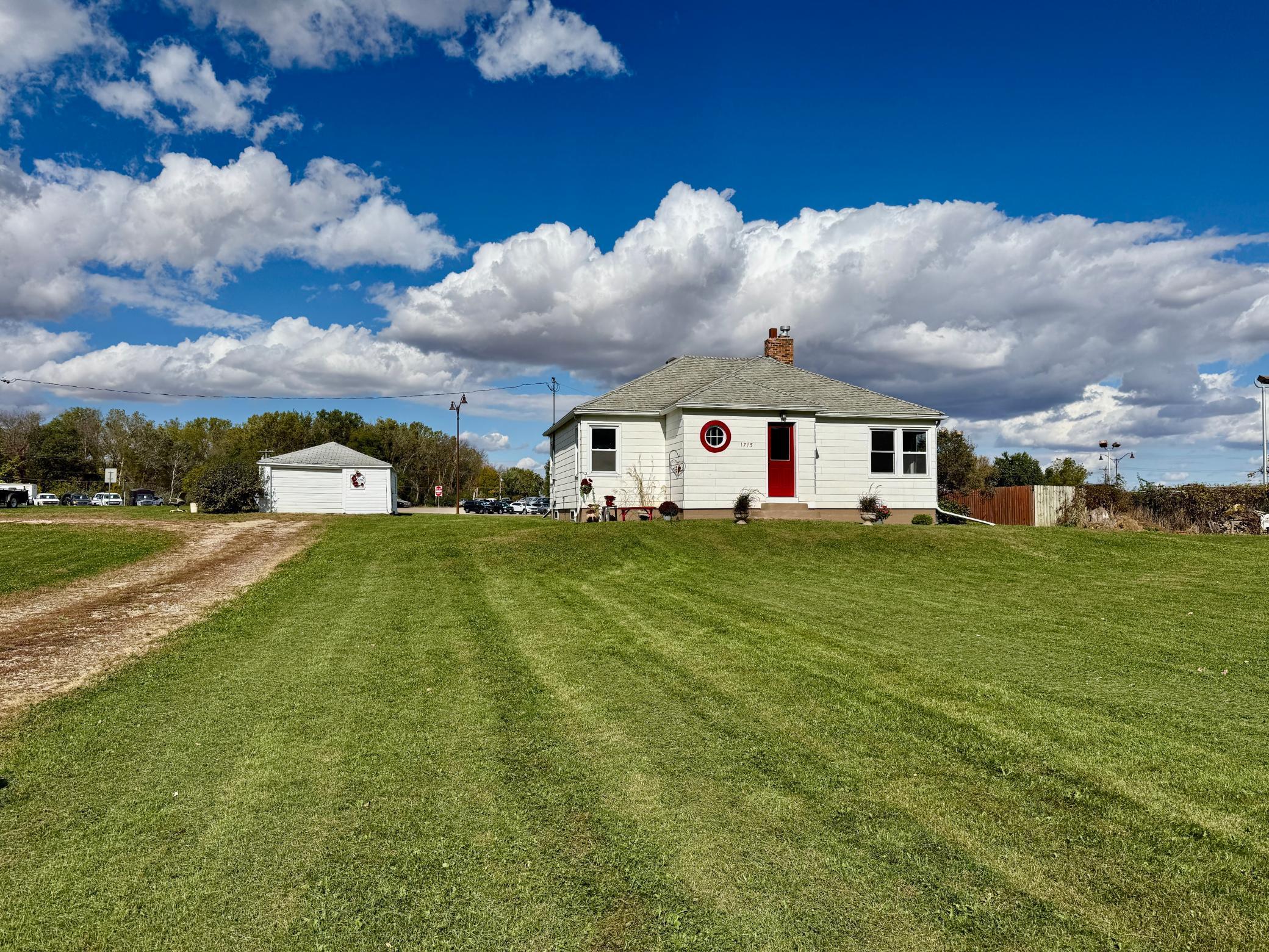 main property photo 24