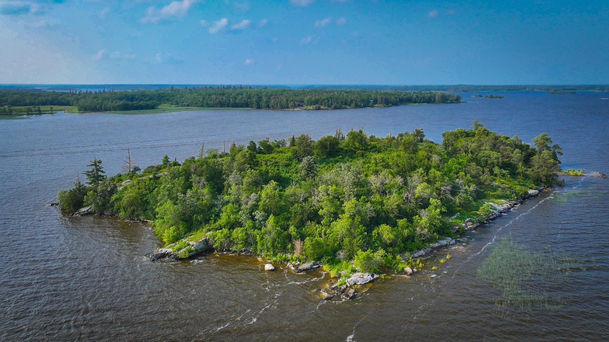 main property photo 33
