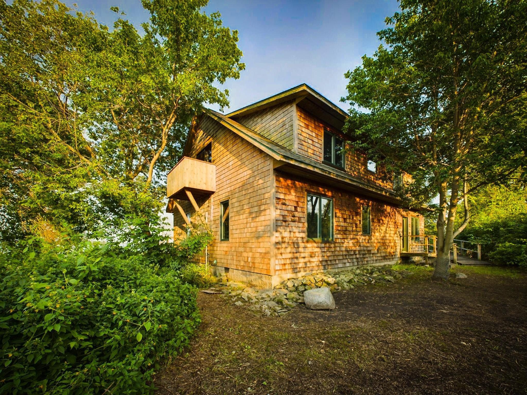 main property photo 8