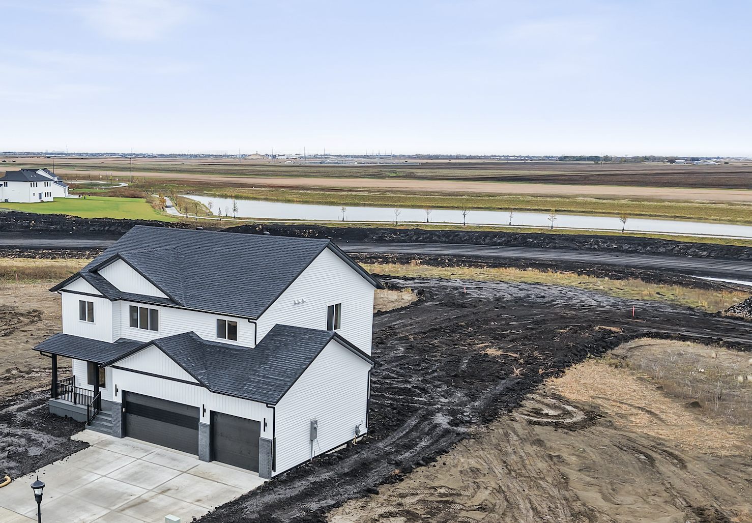 main property photo 48