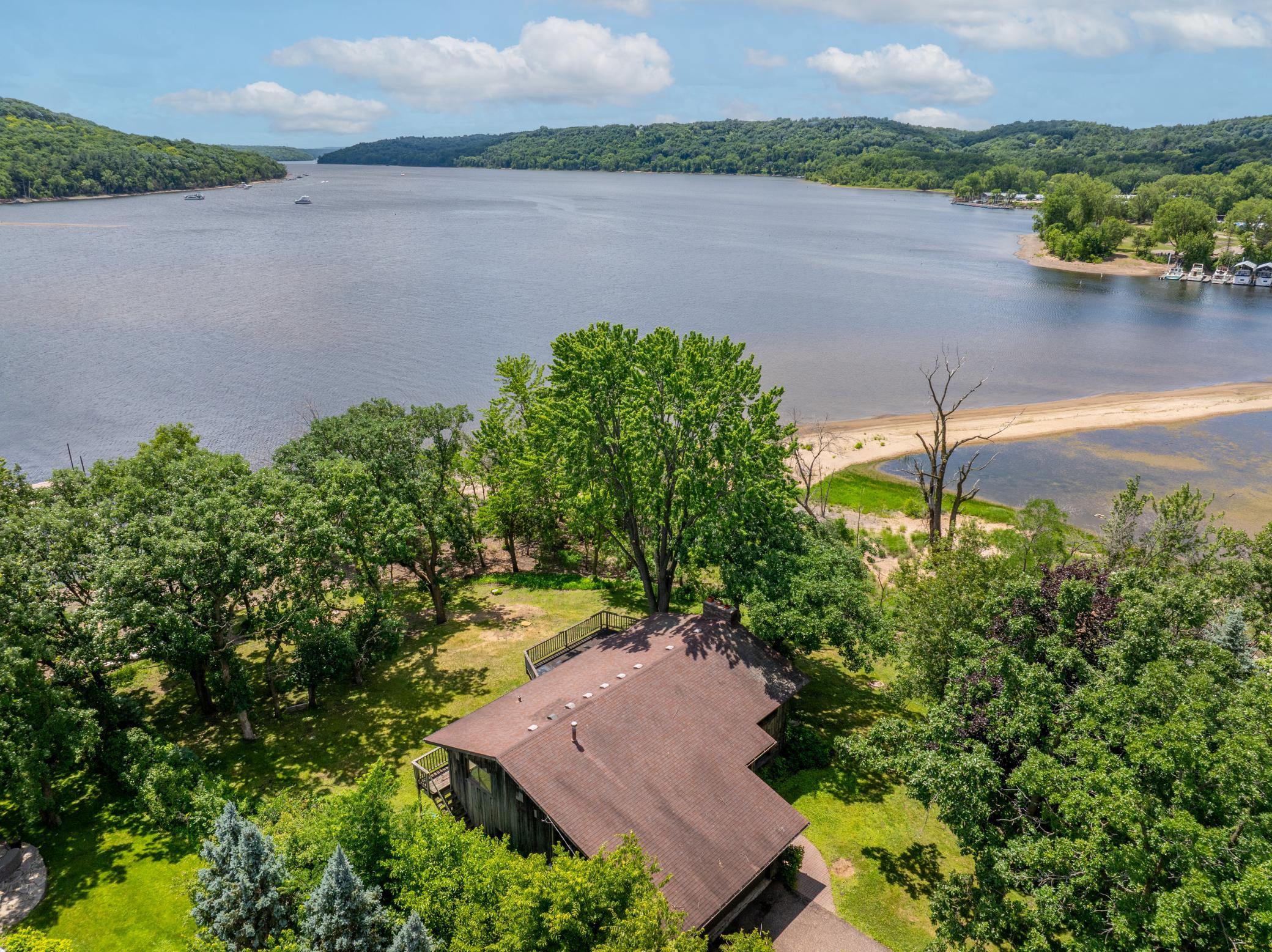 main property photo 4