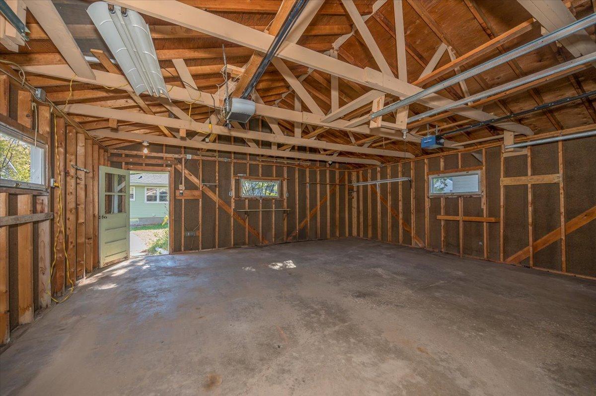 property viewer photo 16