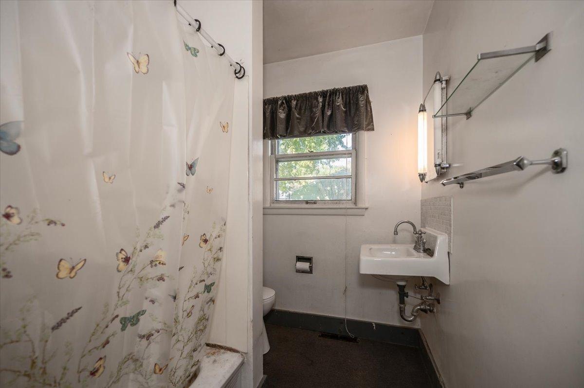 property viewer photo 5