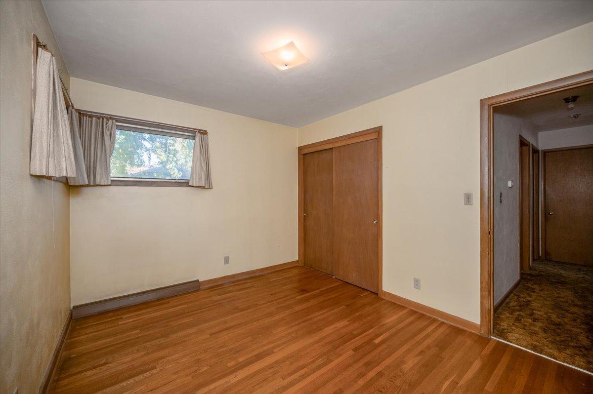 property viewer photo 7