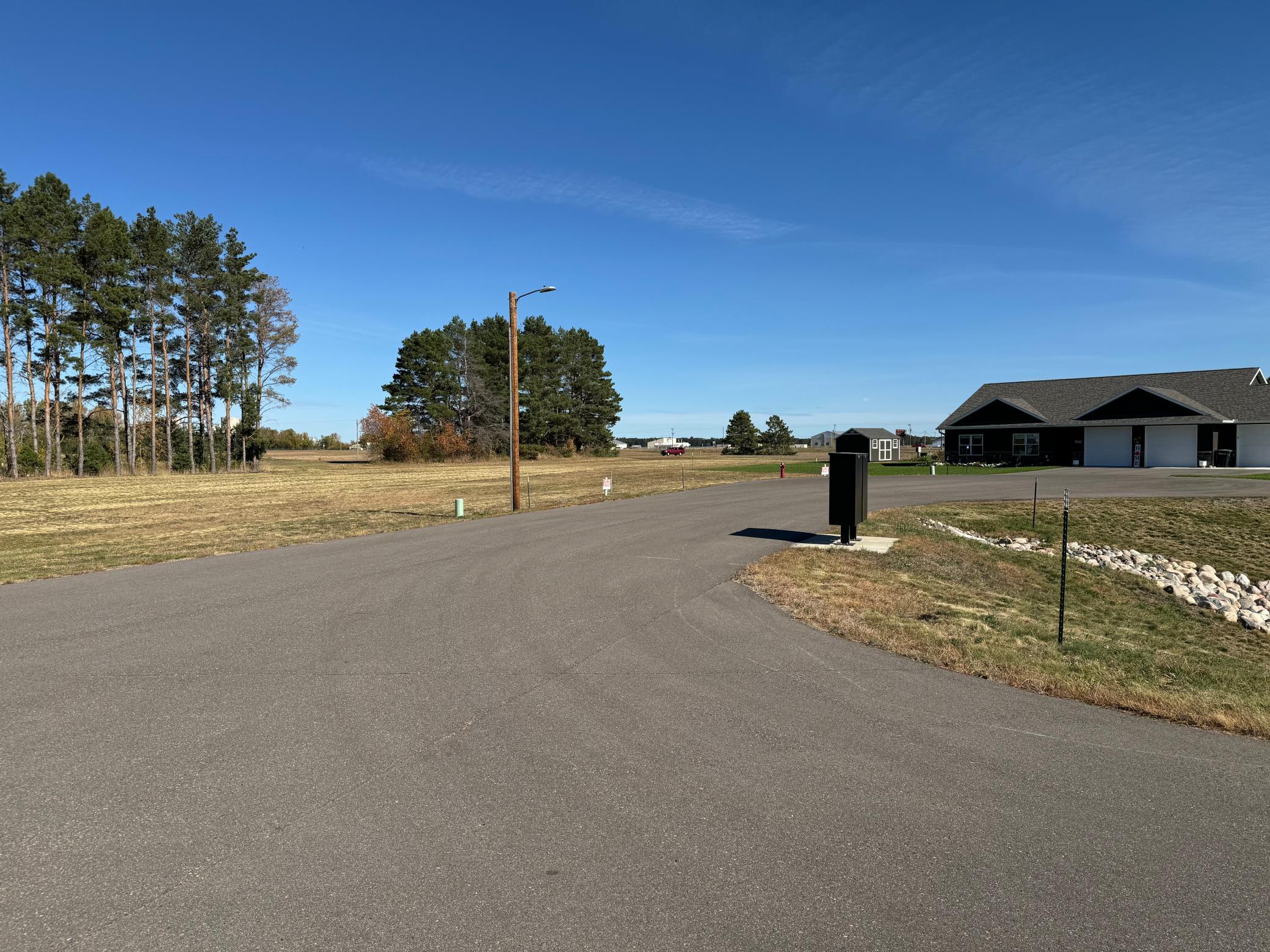 main property photo 13