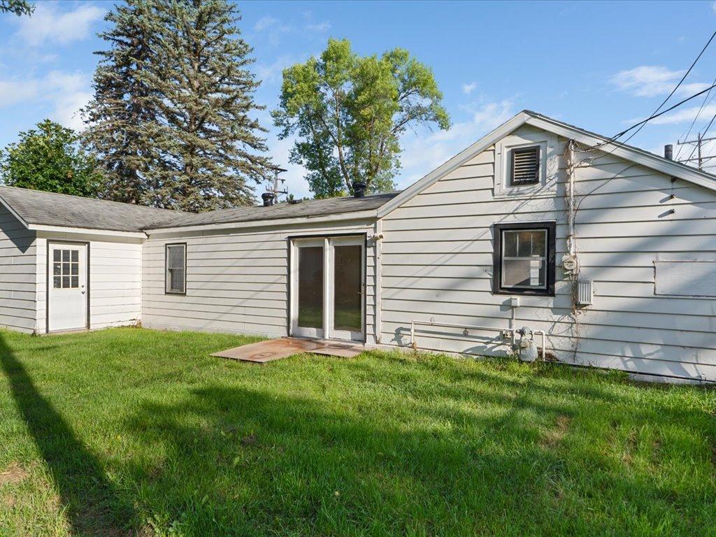 main property photo 13