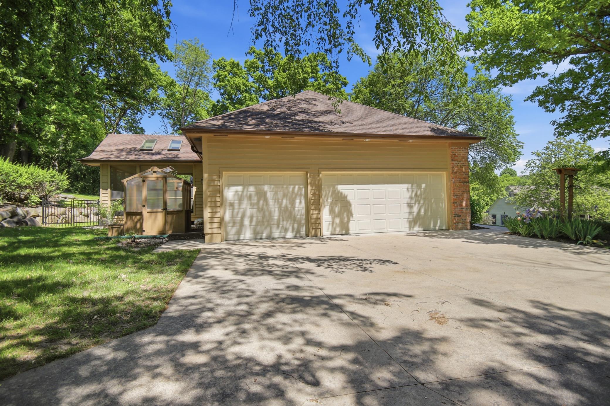 main property photo 63