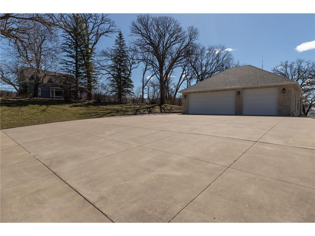 main property photo 45