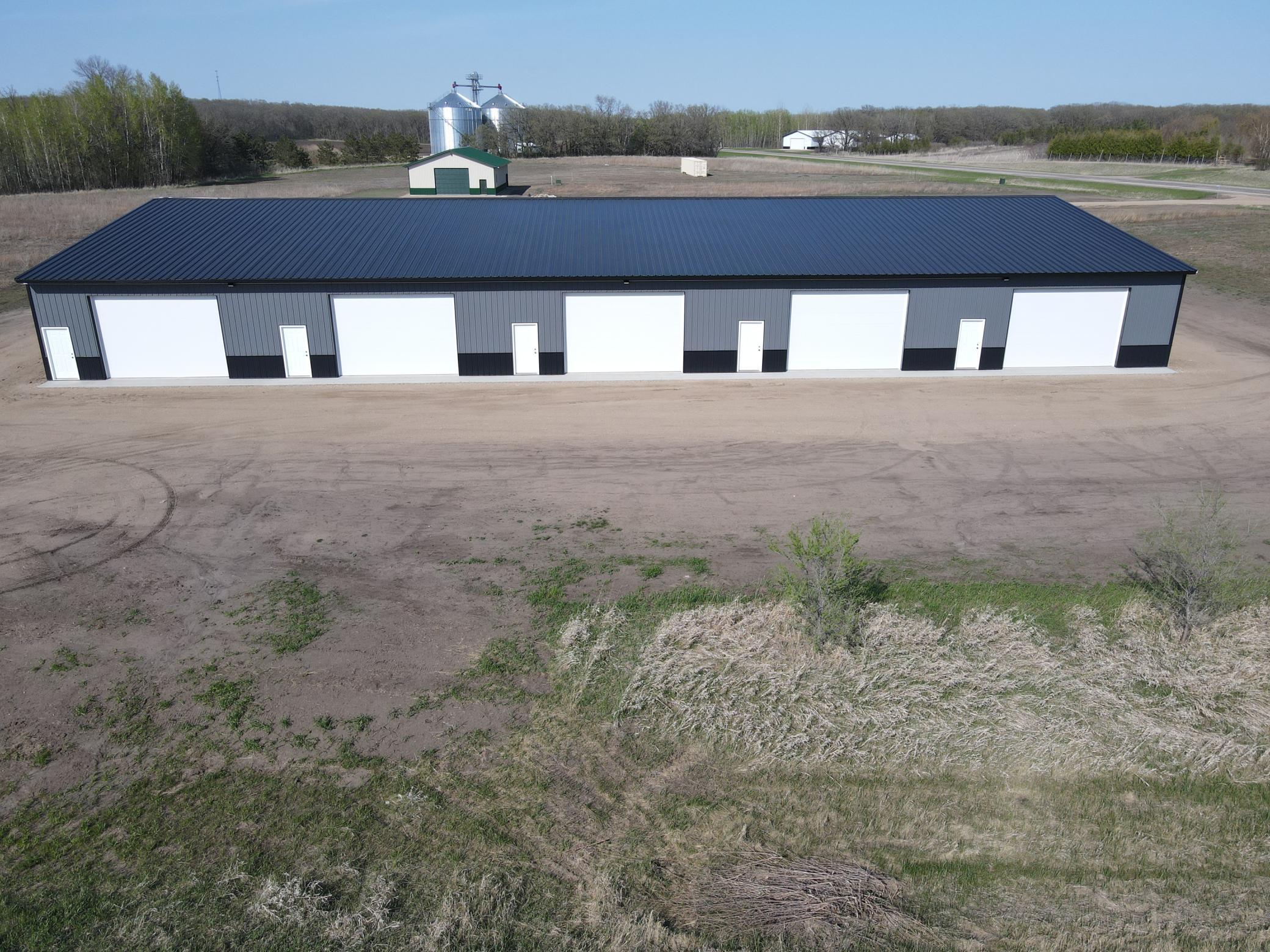main property photo 15