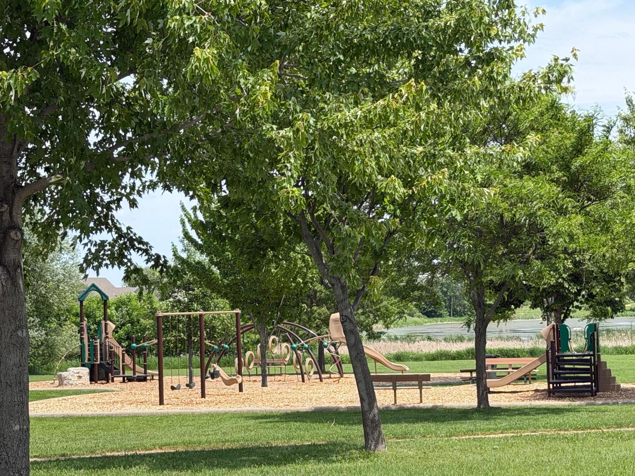 main property photo 30