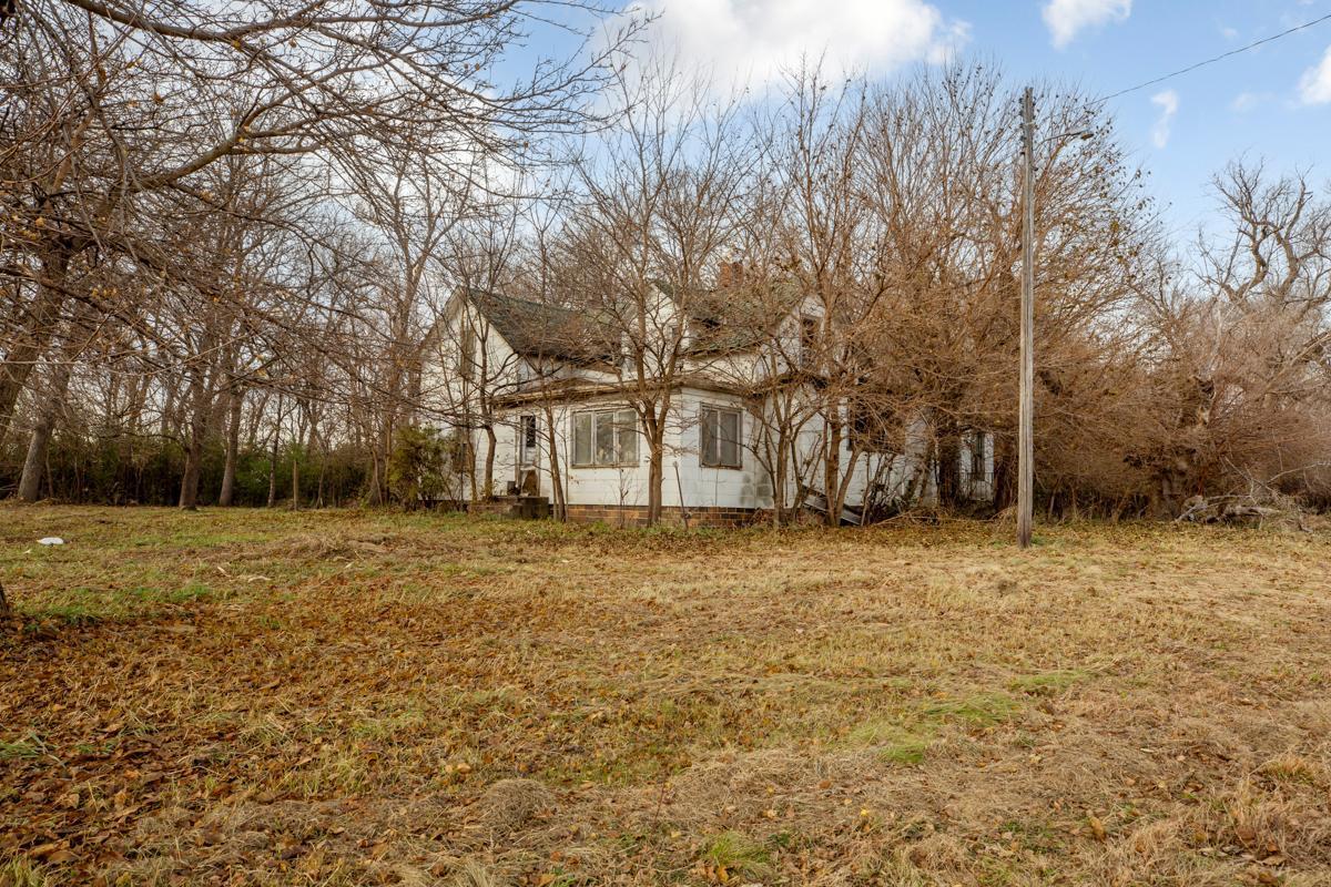 main property photo 16
