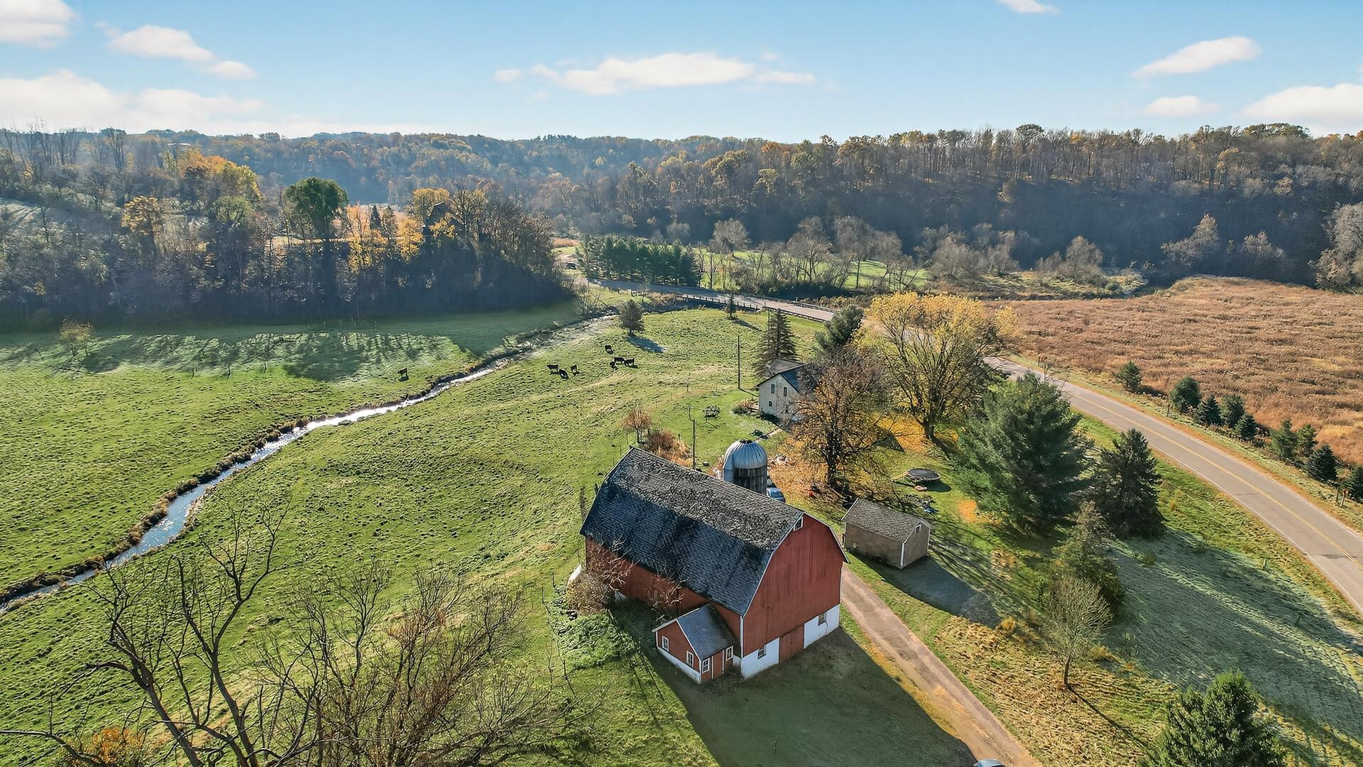 main property photo 18