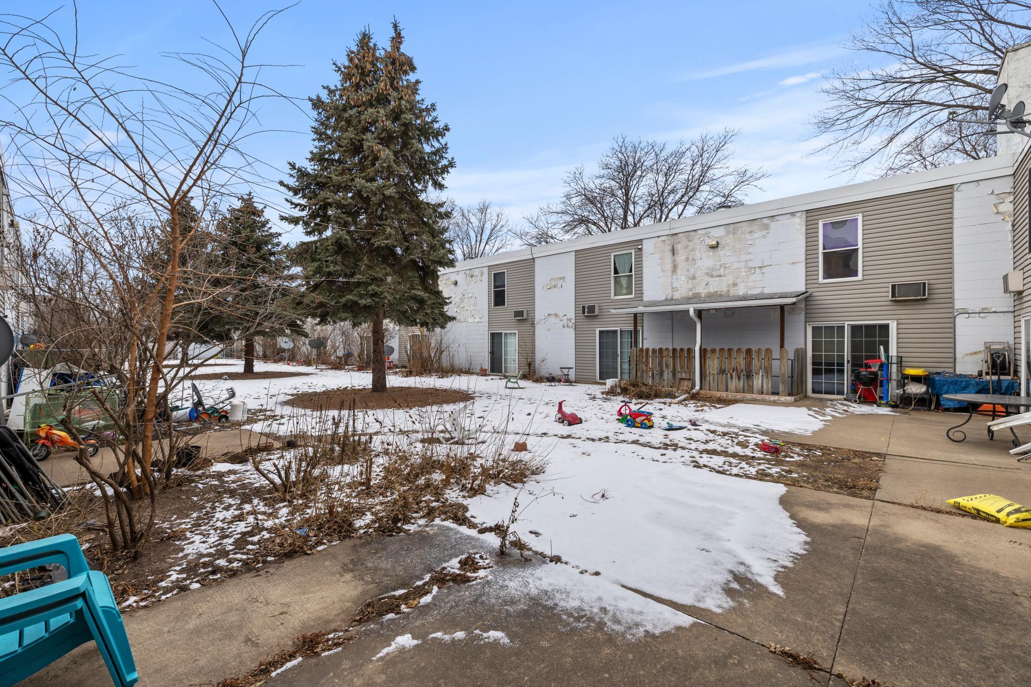 main property photo 24