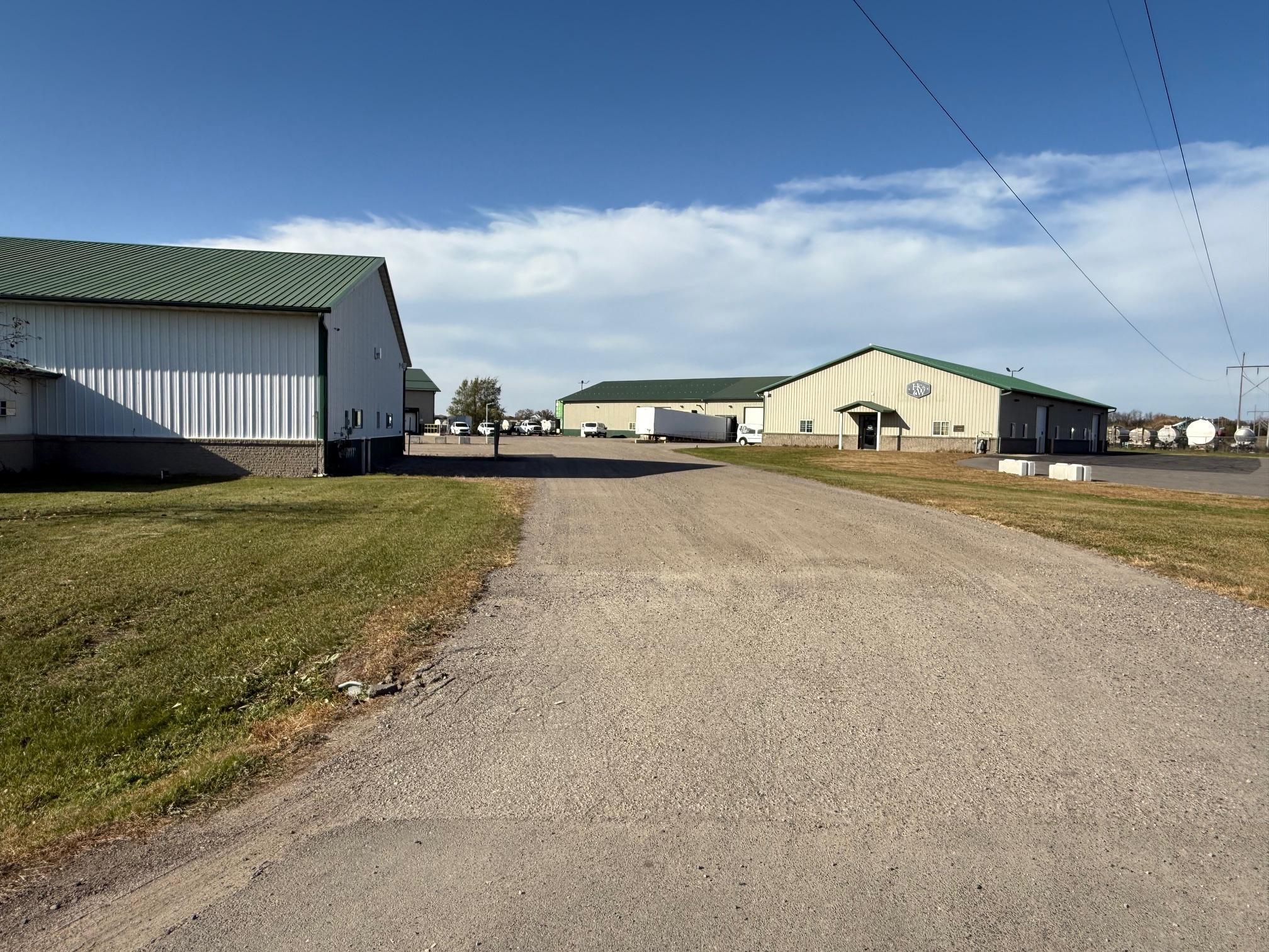 main property photo 7