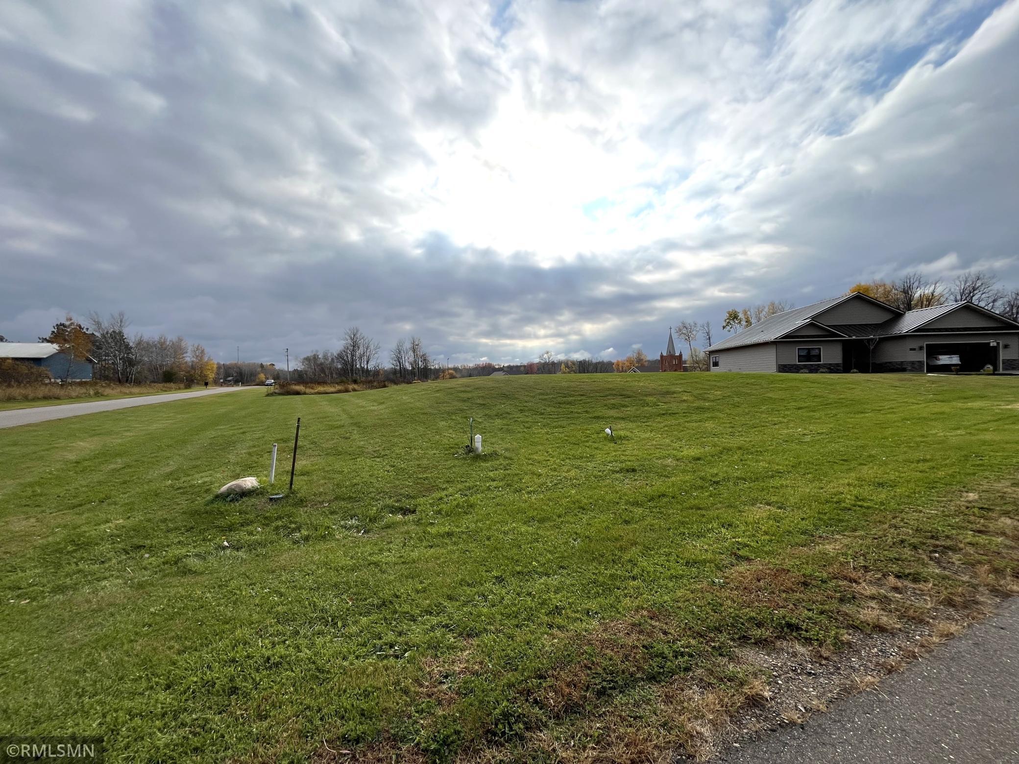 main property photo 9