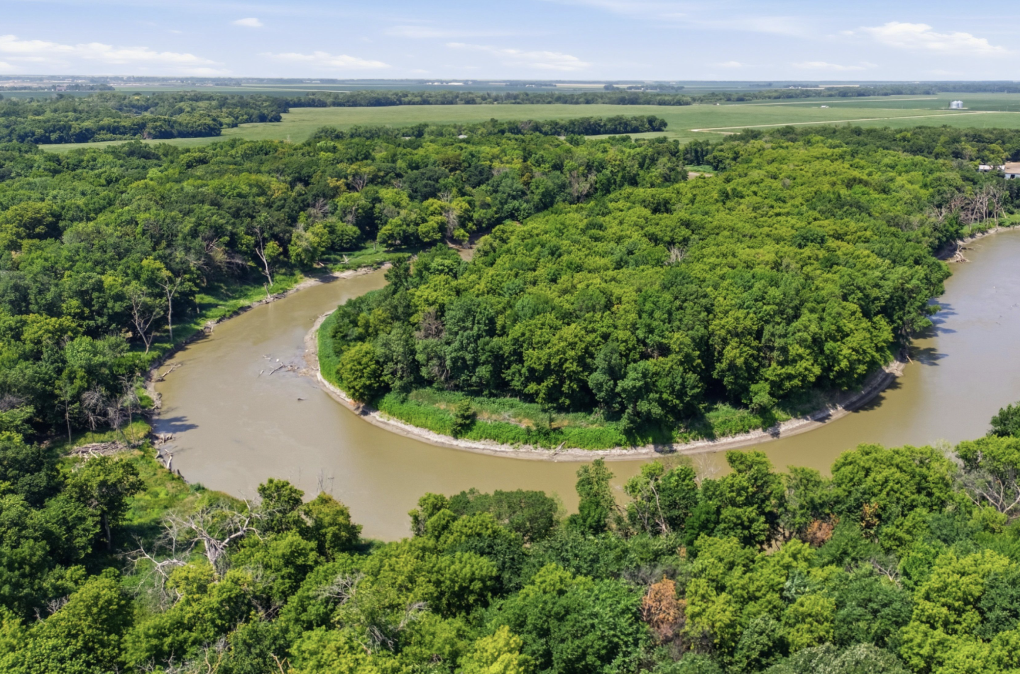 main property photo 17