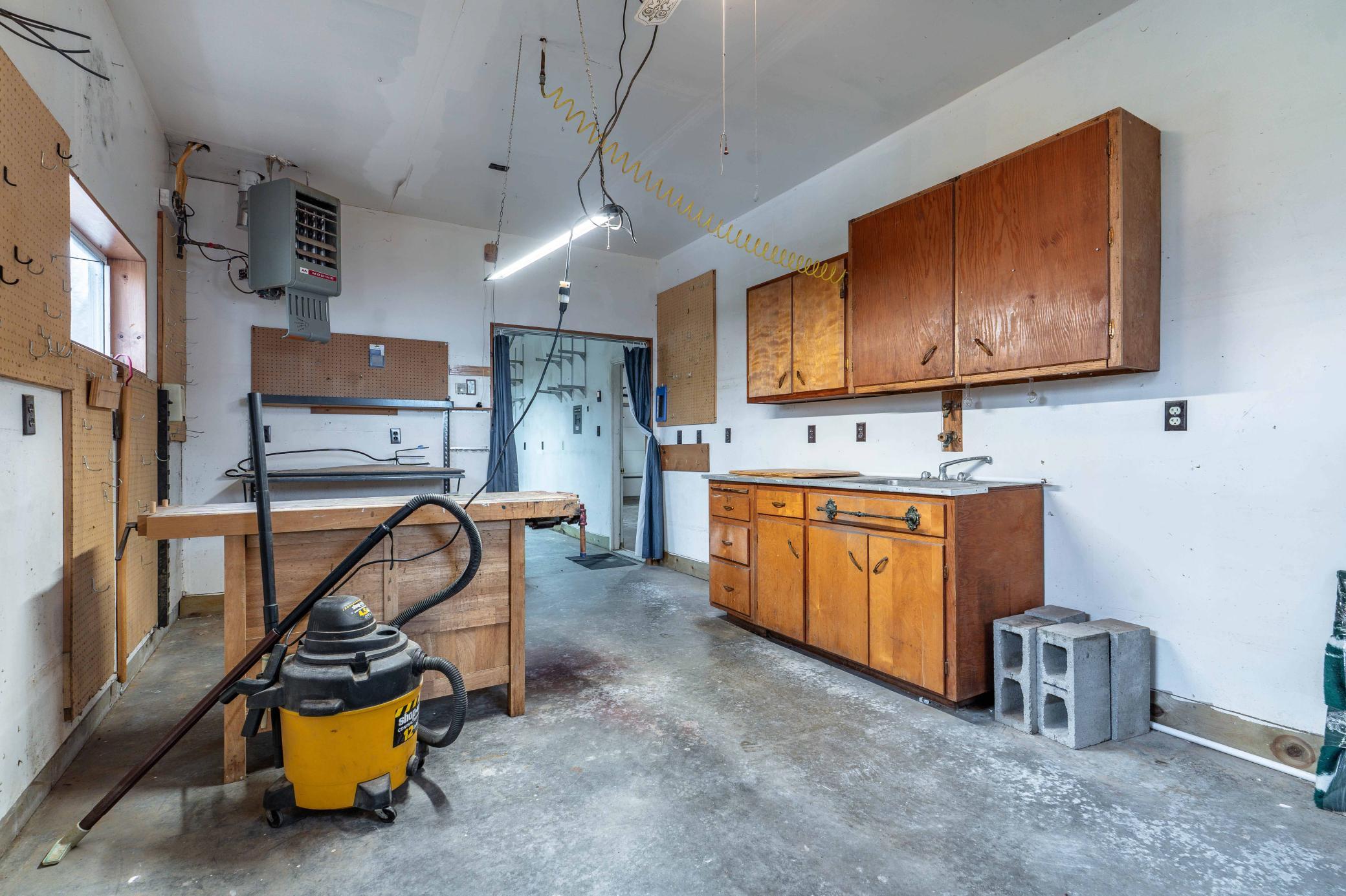 main property photo 82