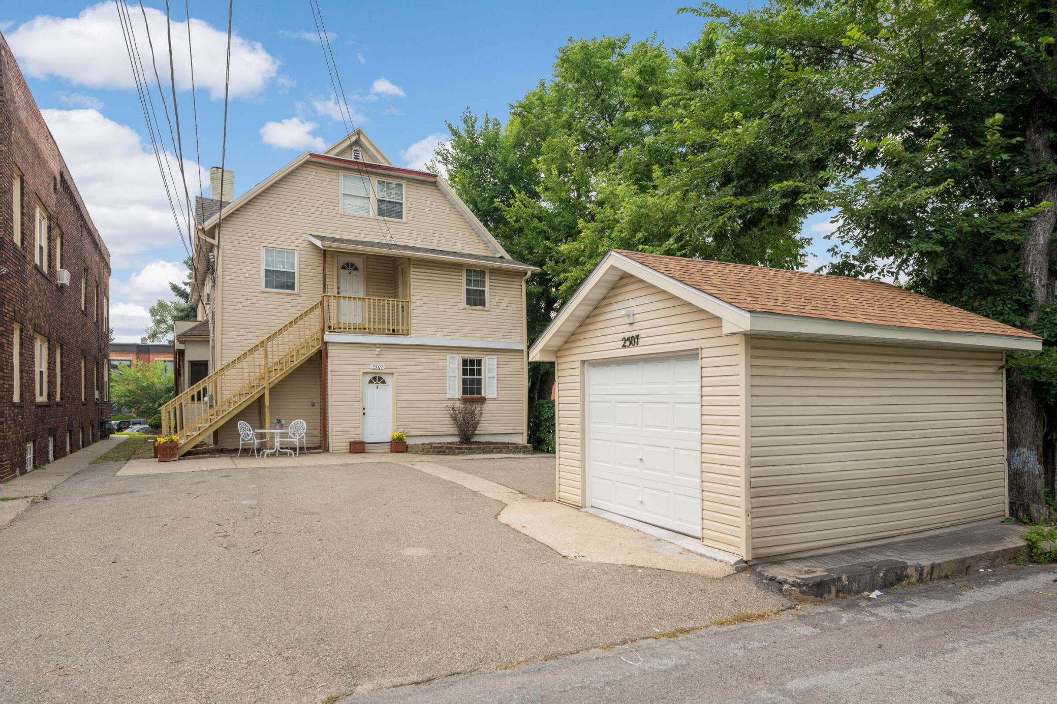 main property photo 45