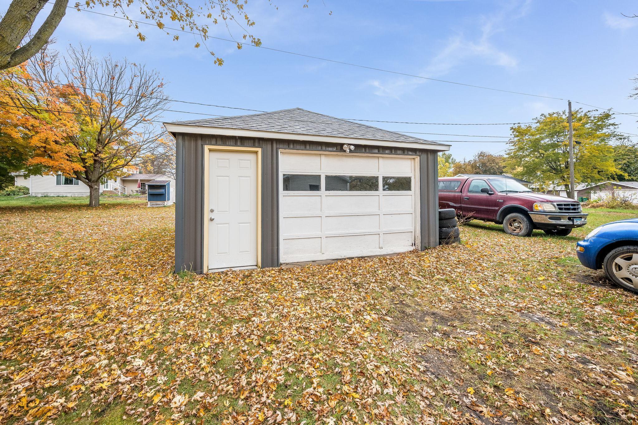 main property photo 26
