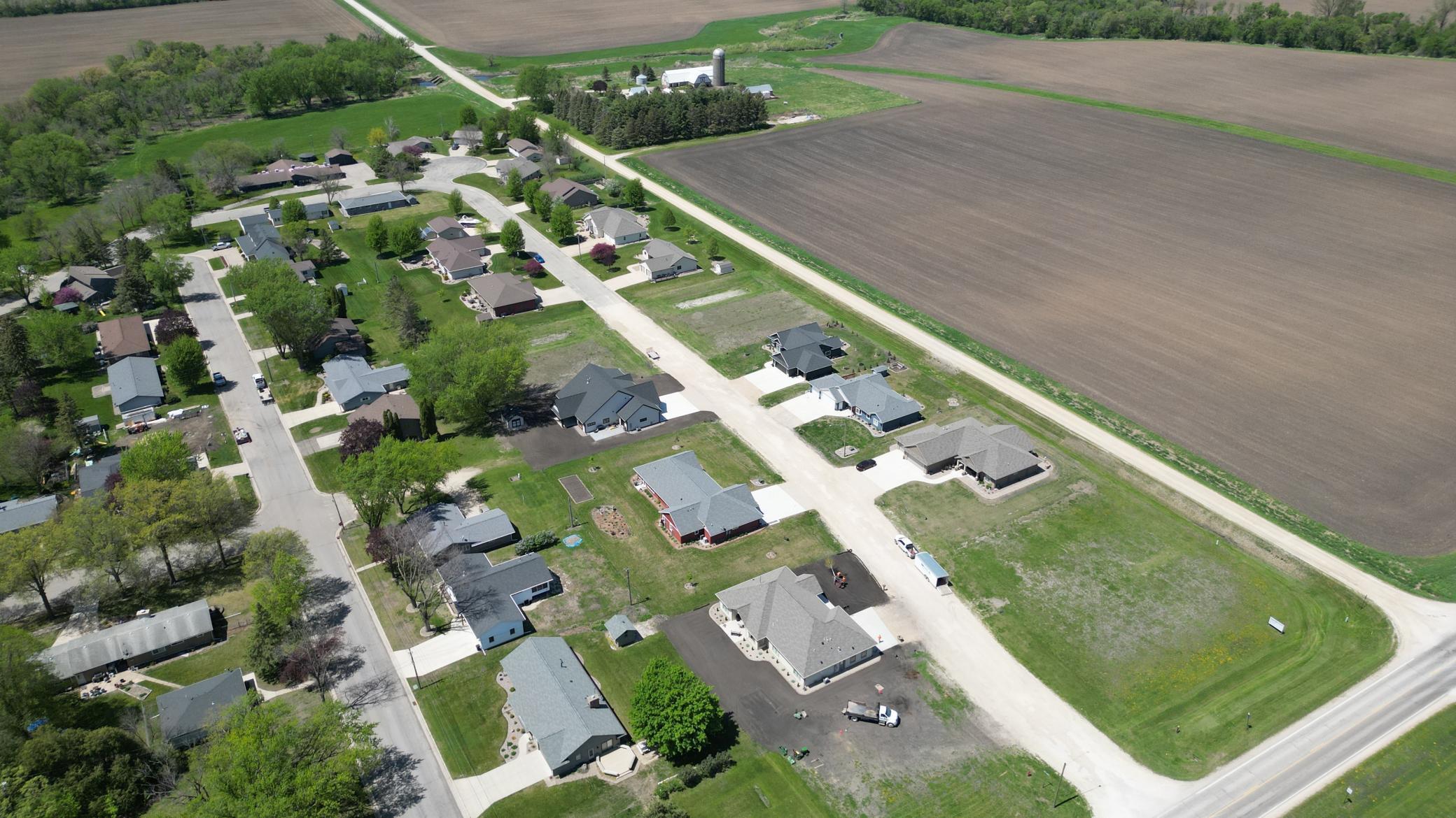 main property photo 8