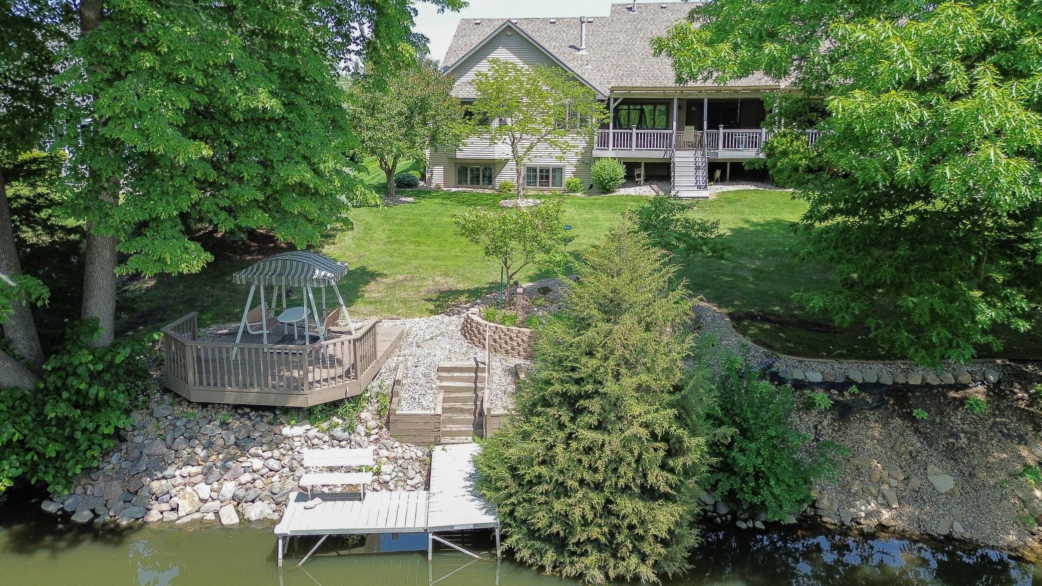 main property photo 6