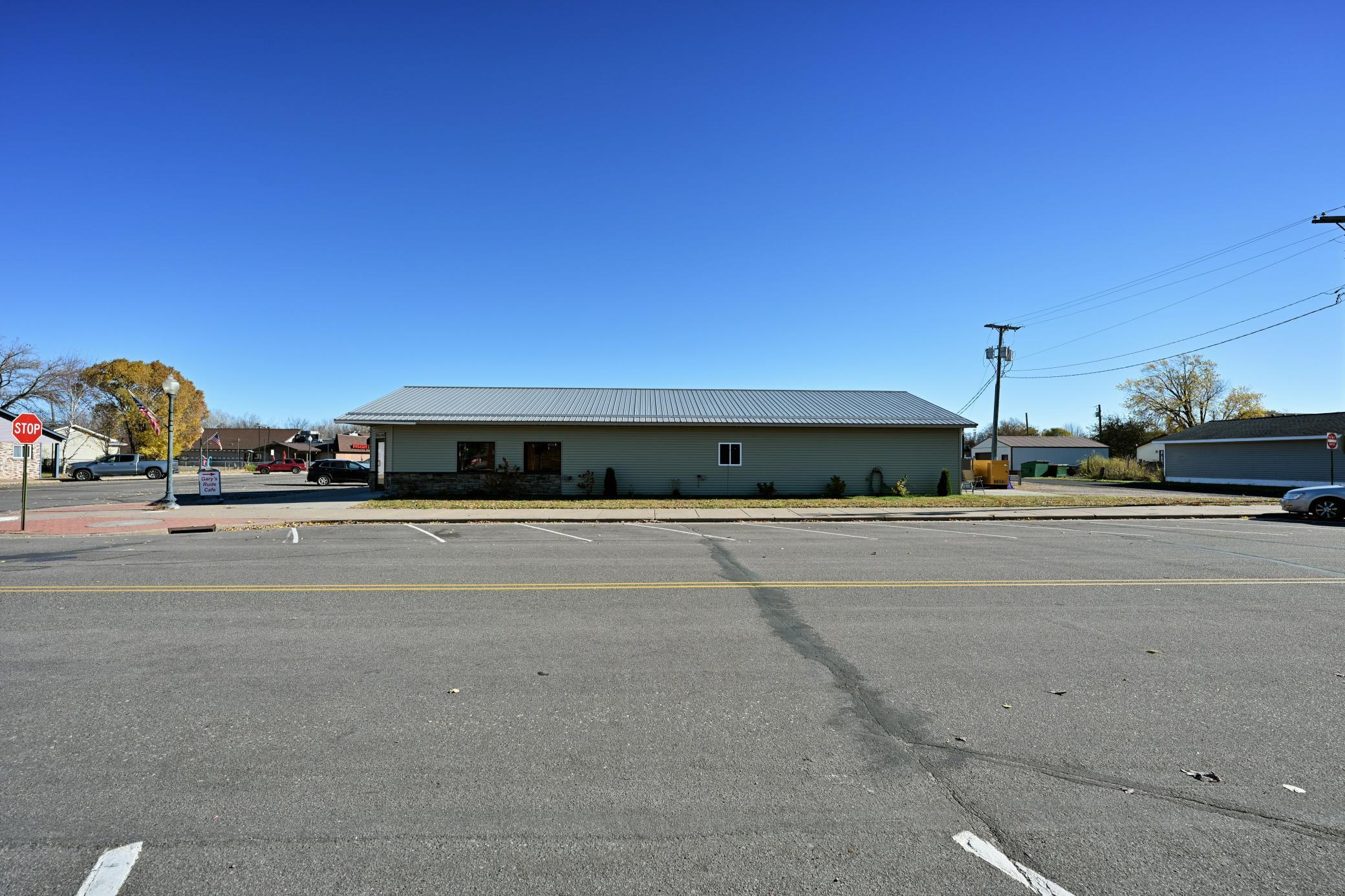 main property photo 4