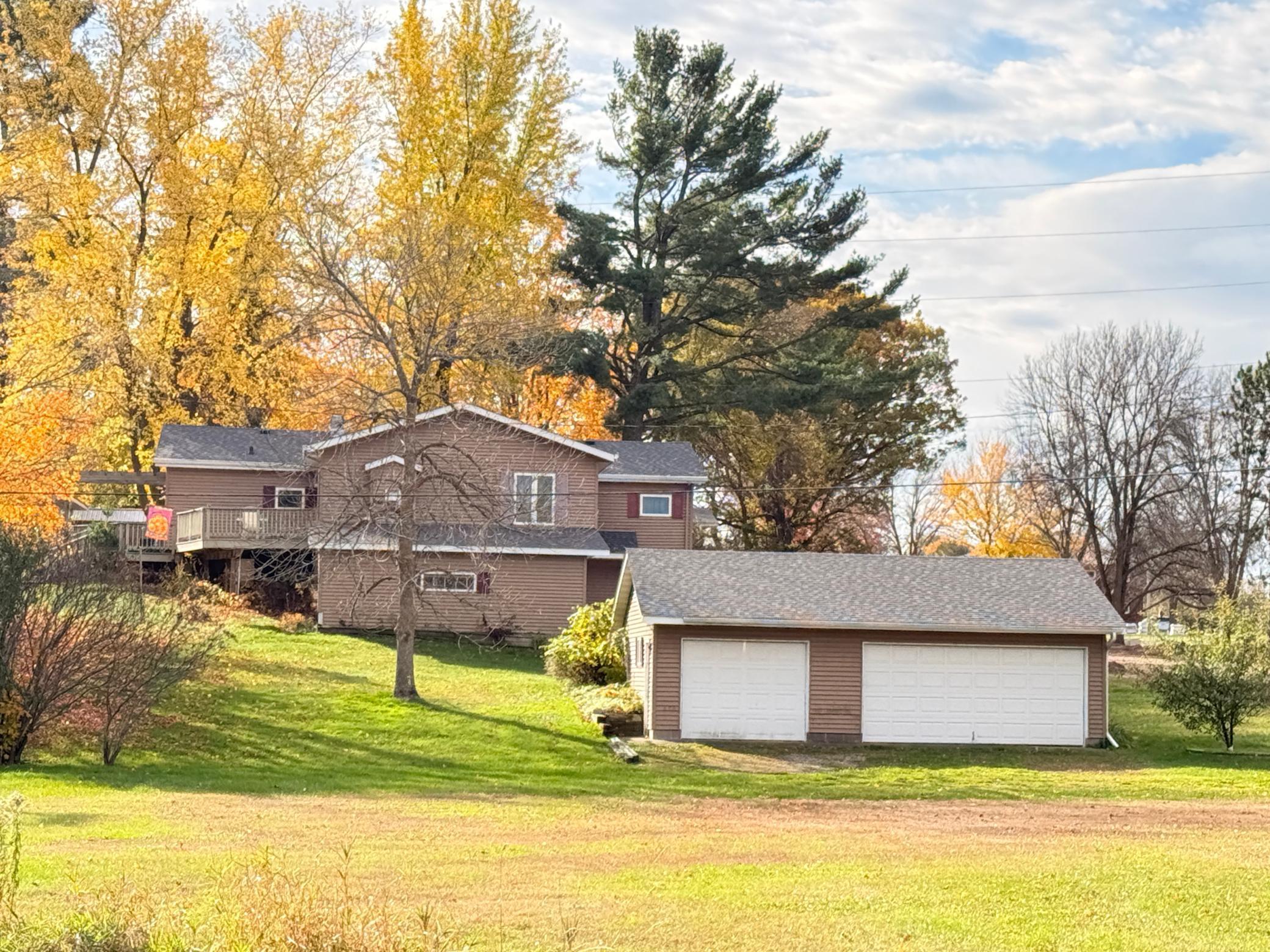 main property photo 40