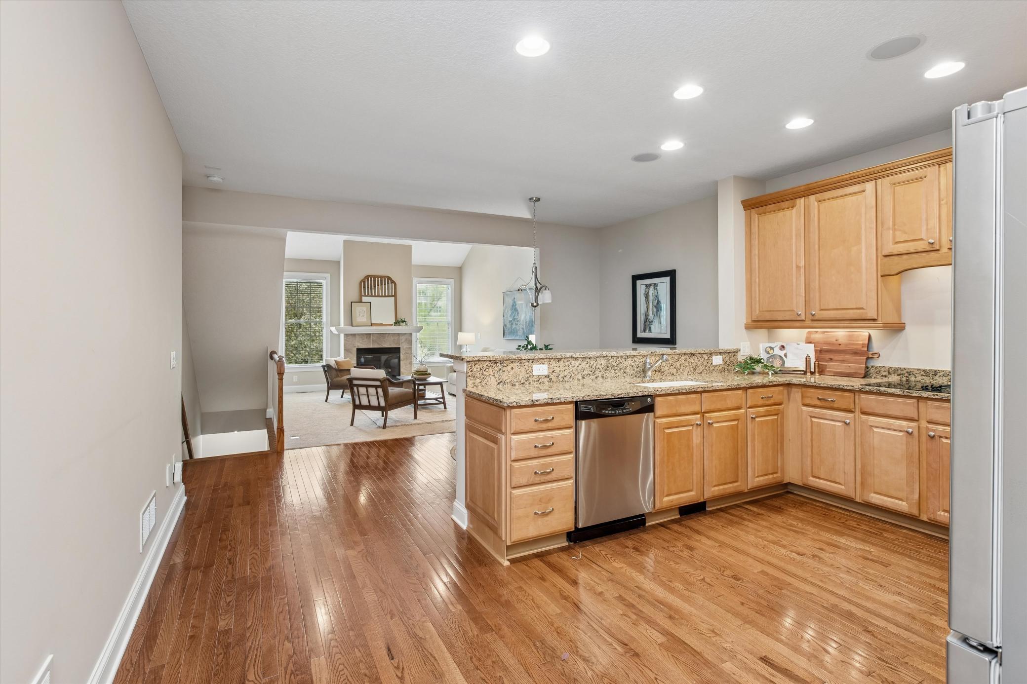 main property photo 4