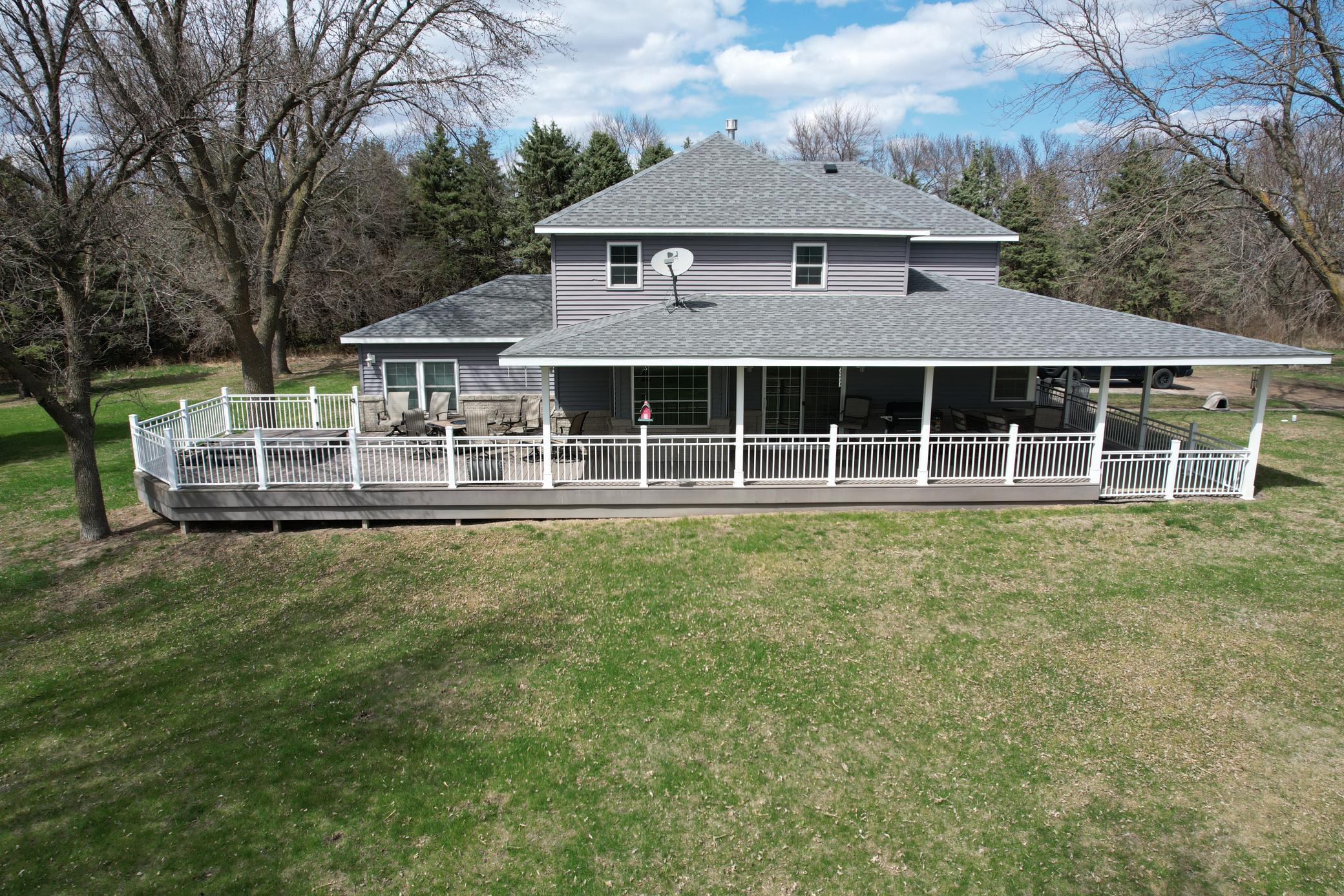 main property photo 28