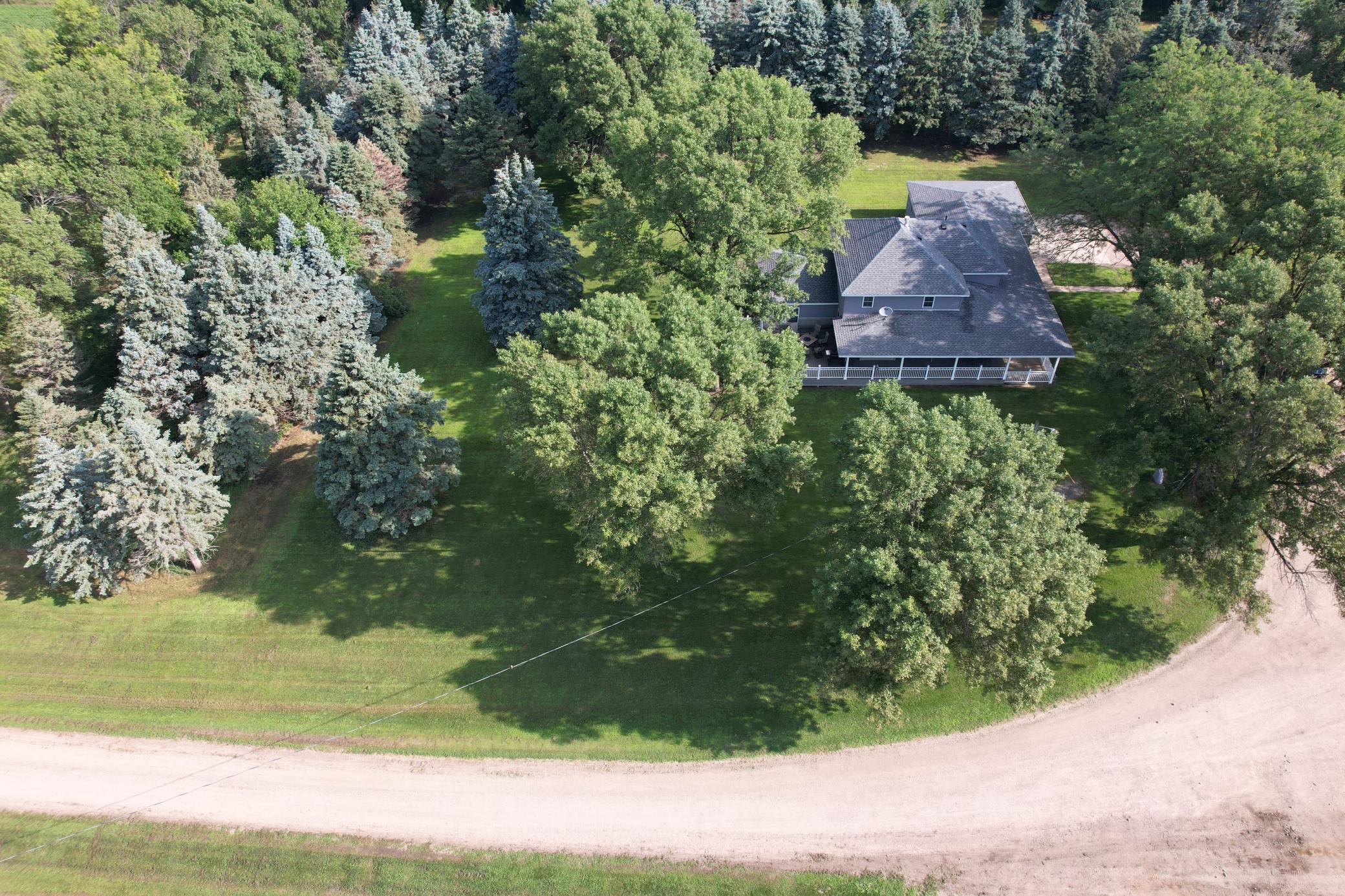 main property photo 29