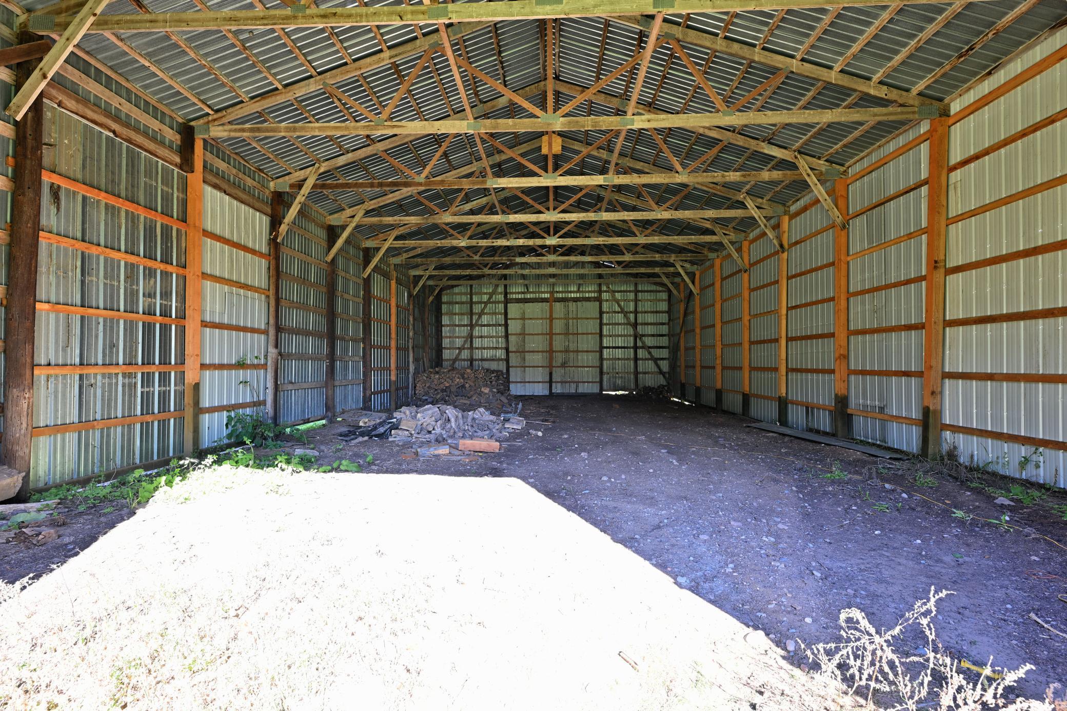 main property photo 37