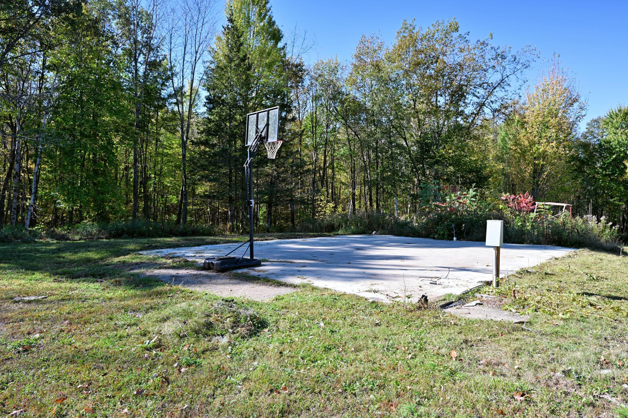 main property photo 39