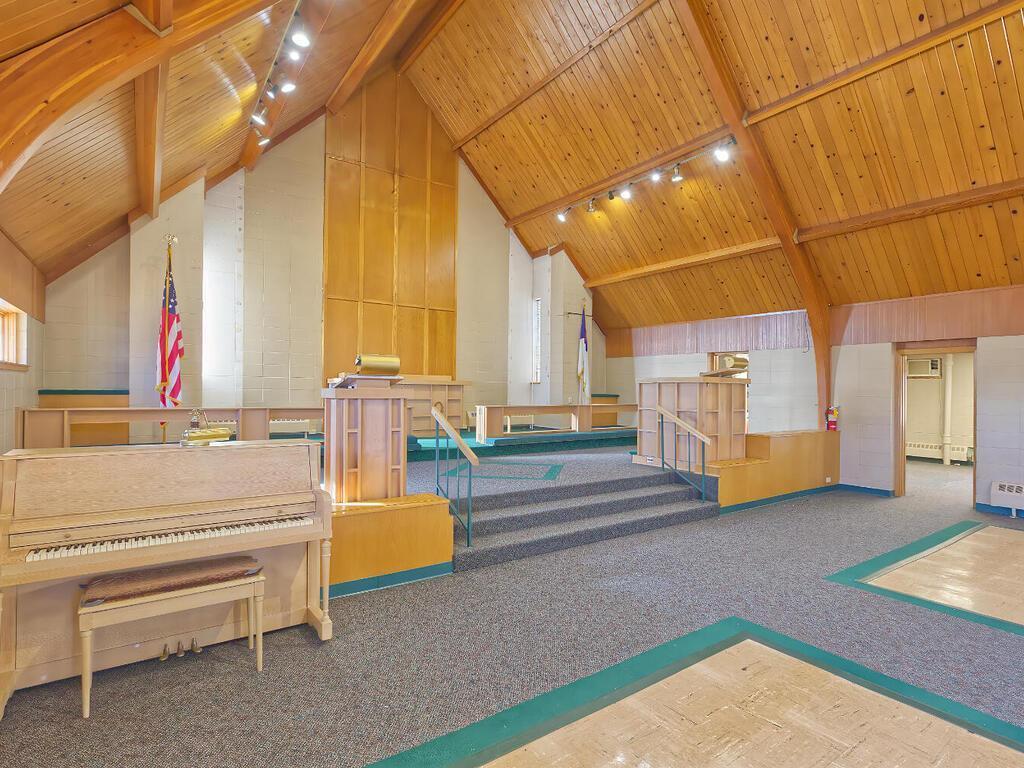 main property photo 15