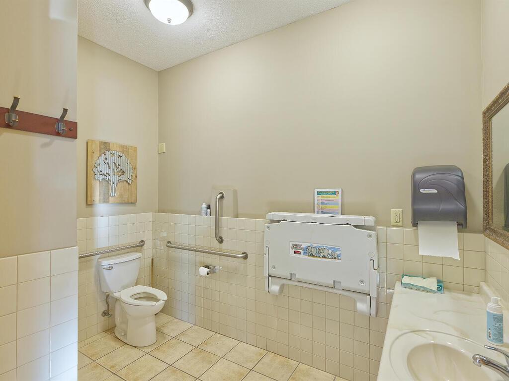 main property photo 6