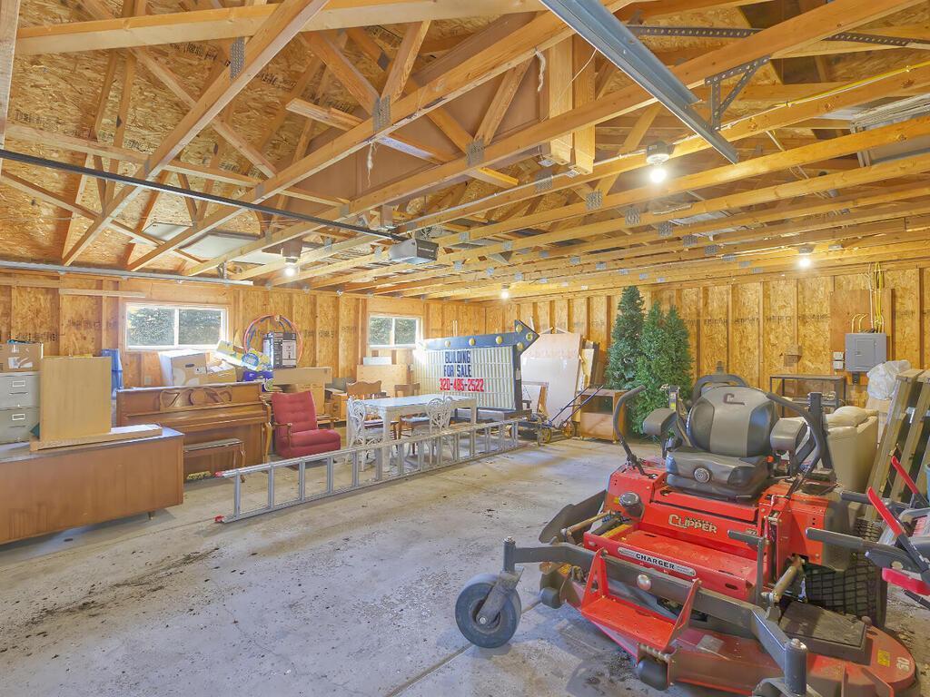 main property photo 63