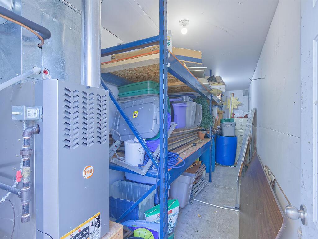 main property photo 65