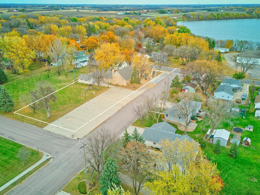 main property photo 74
