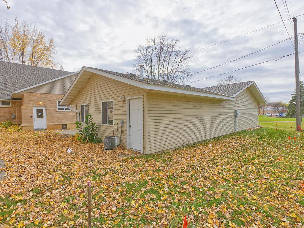 main property photo 75