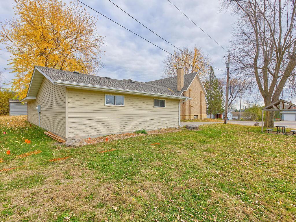 main property photo 76