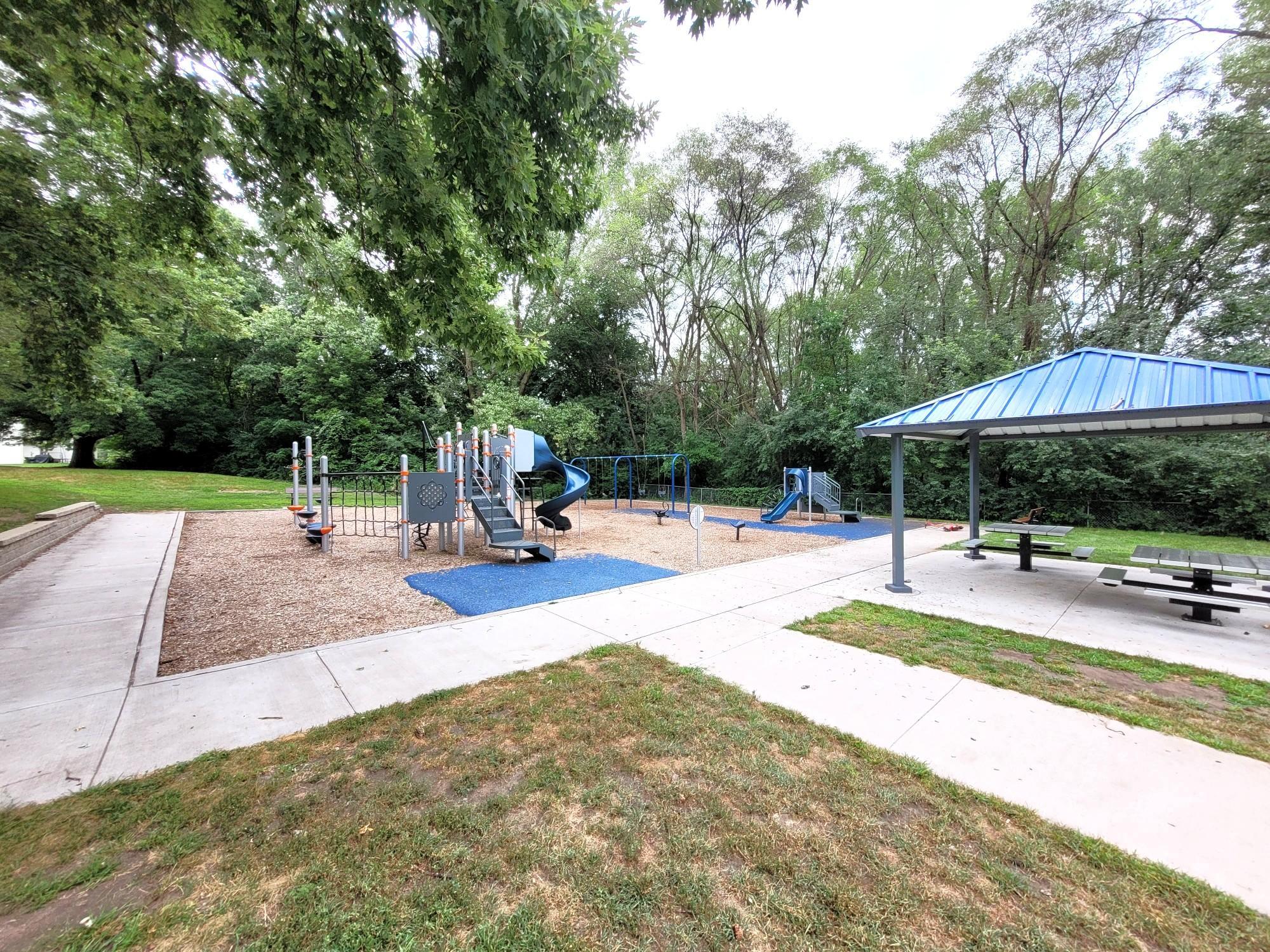 main property photo 19