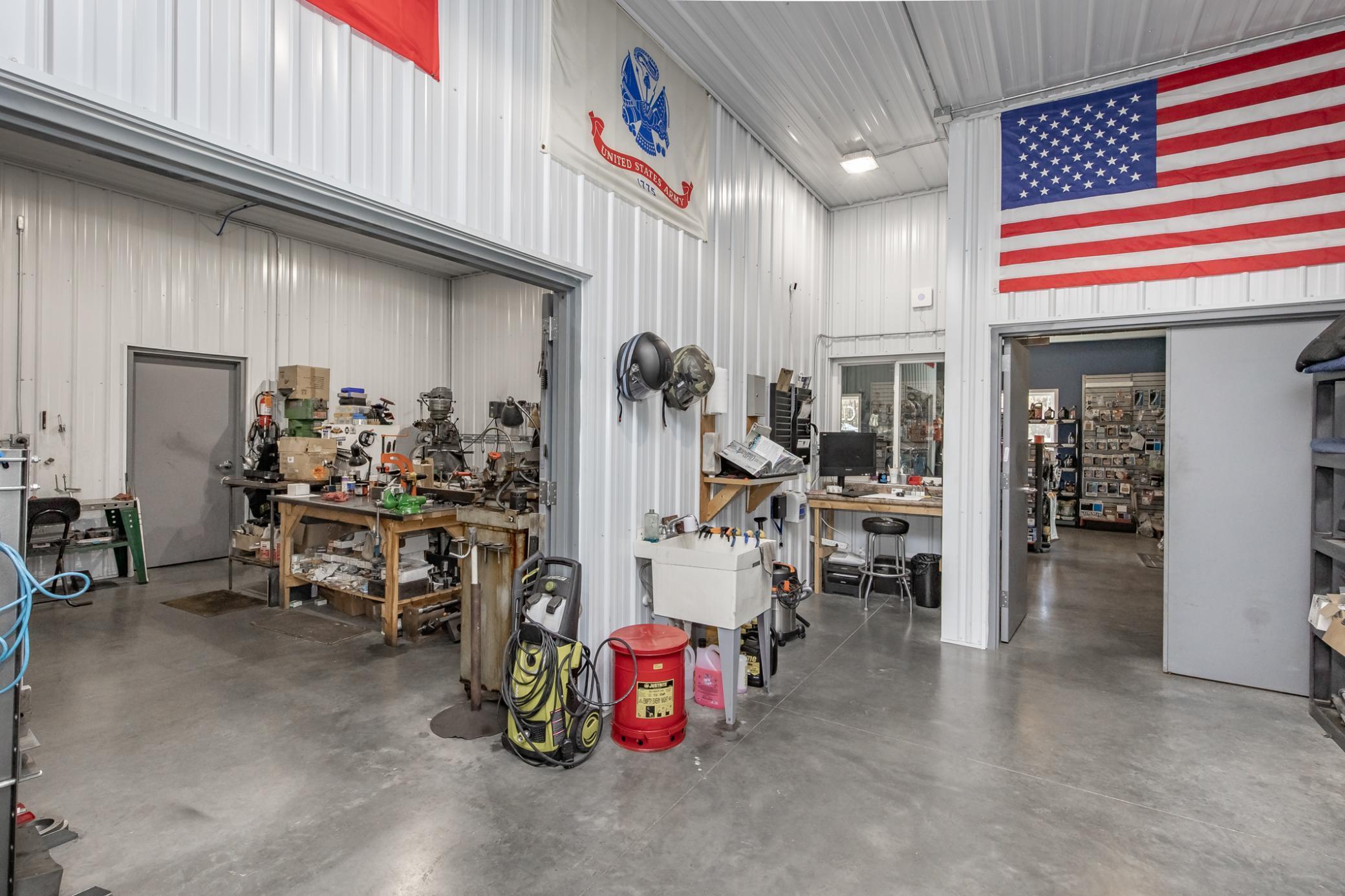 main property photo 18